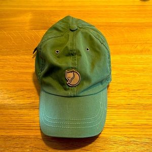 Fjallraven baseball hat
